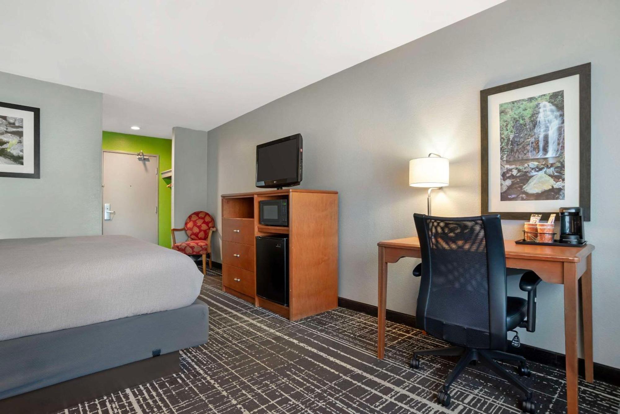 Quality Inn & Suites Birmingham - Highway 280 Zewnętrze zdjęcie